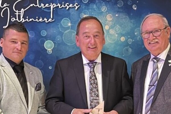 Bibby-Ste-Croix honored with community award at Lotbinière Chamber of Commerce Gala