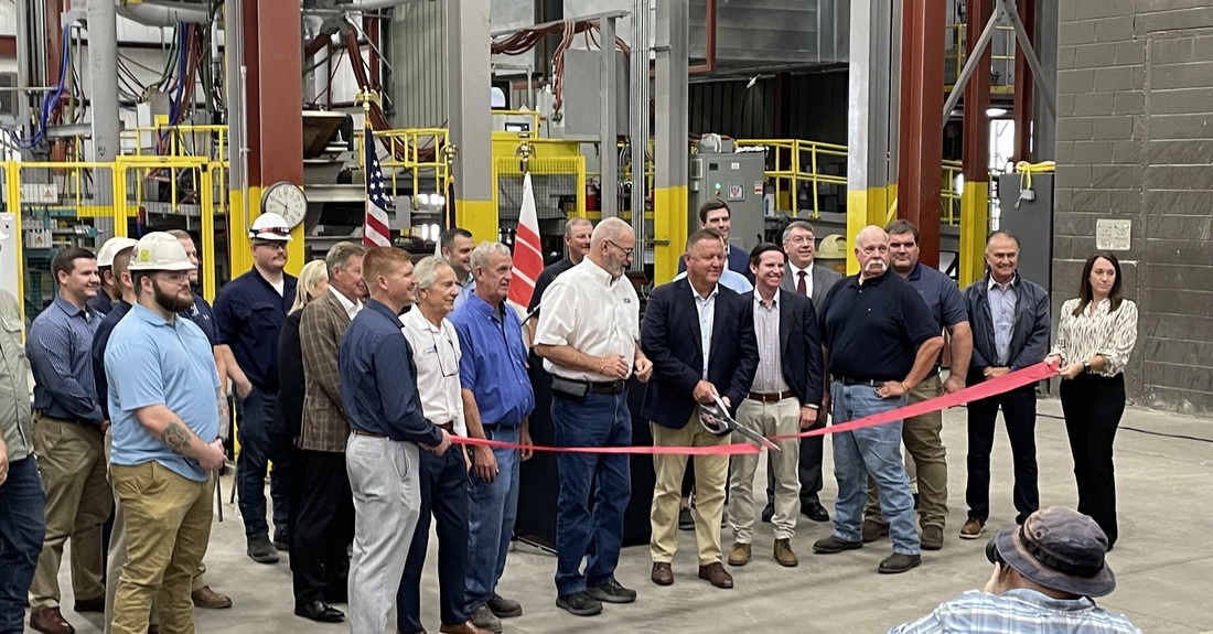 Oskaloosa Mayor Dave Krutzfeldt and representatives of the Greater Des Moines Partnership and Iowa Economic Development Authority were present to cut the ribbon on Clow Valve's 36,000-square-foot addition.